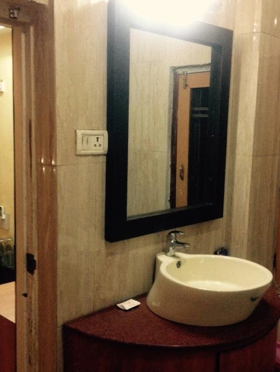 Hotel Bengal International สิริกุรี ห้อง รูปภาพ