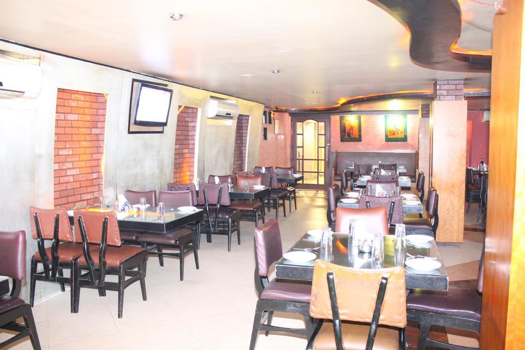 Hotel Bengal International สิริกุรี ภายนอก รูปภาพ