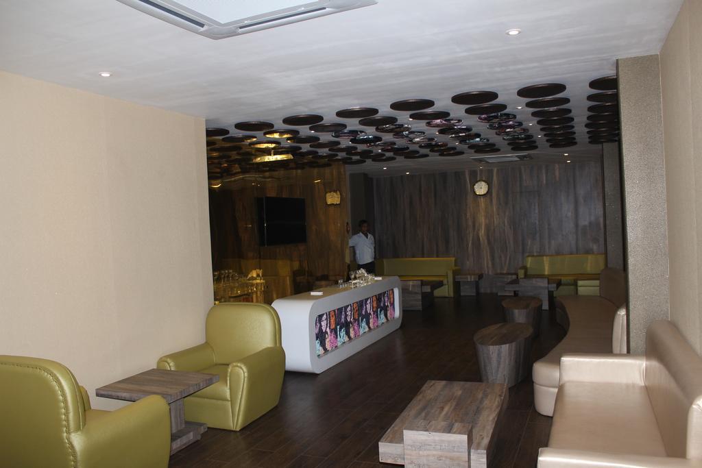Hotel Bengal International สิริกุรี ภายนอก รูปภาพ